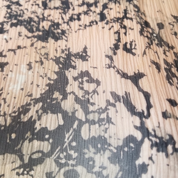 Sundance crinkle sheer silk watercolor blouse - Picture 4 of 9